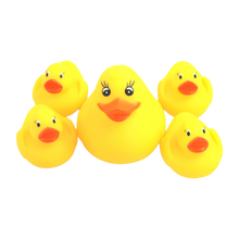 Load image into Gallery viewer, Griptight 5 Bath Duck Family
